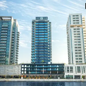 The First Collection Waterfront דובאי